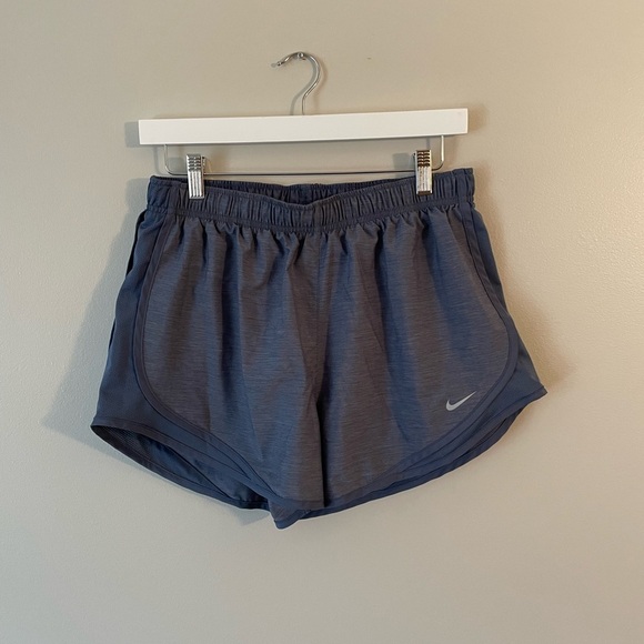 Nike Women's DriFit Tempo Running Shorts Blue Gray Size Large - Picture 1 of 4
